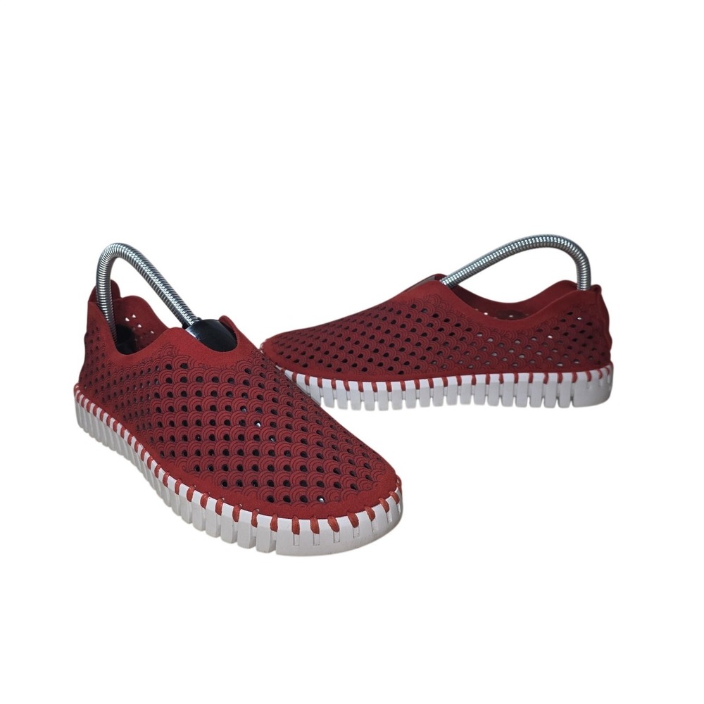 Ilse Jacobsen Flats Shoes Women 8.5 Red Perforated Slip On Comfort Lightweight
